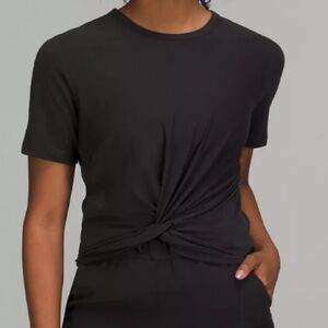 Lululemon Crescent black front twist tee shirt